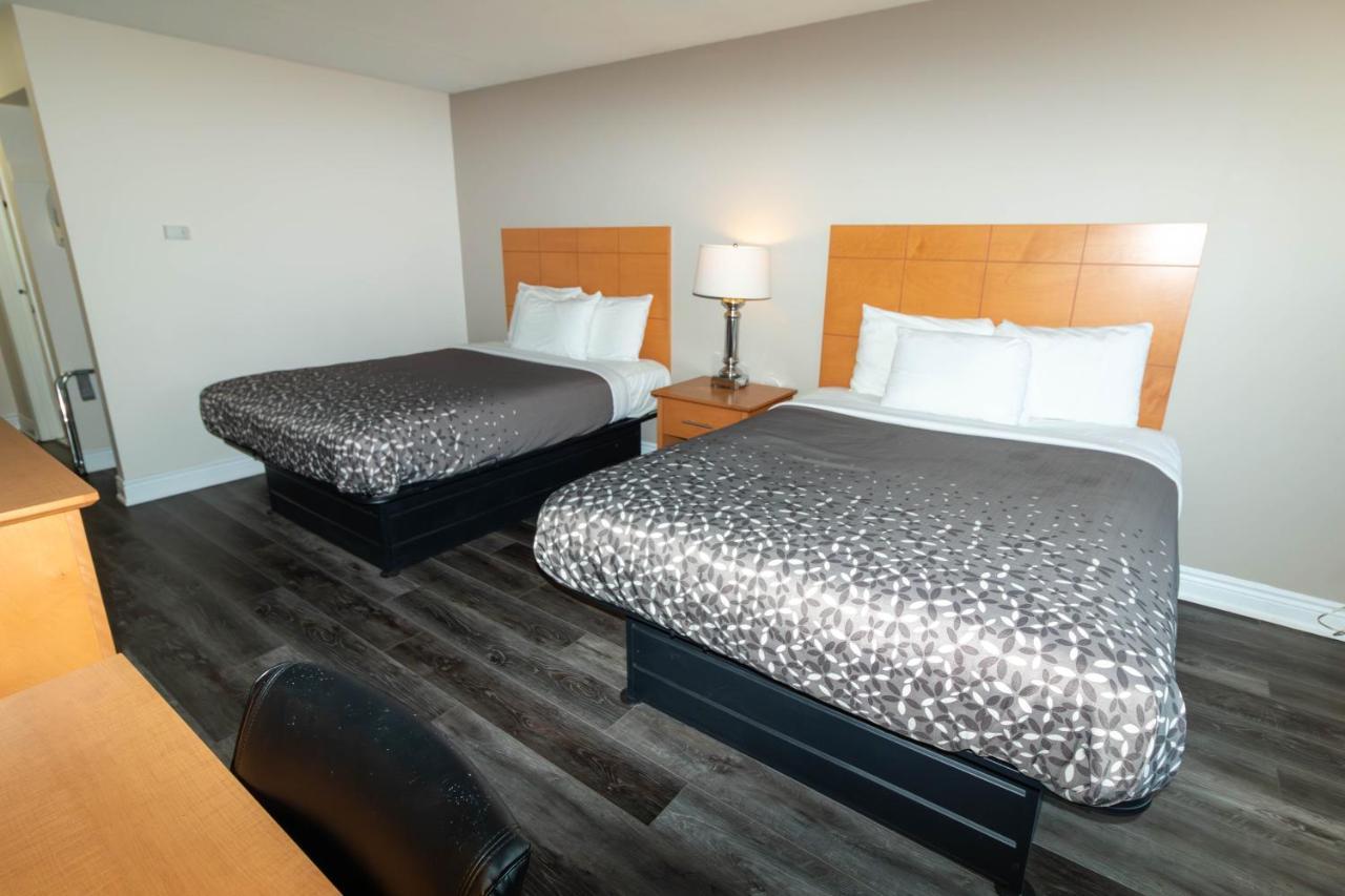 Borden Inn And Suites Angus Extérieur photo